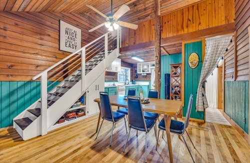 Ellijay Cabin | Camp VIbes: Private Creek, 4 Acres, Nat'l Forest