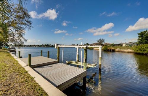Port Charlotte House | Canal-Front Gem w/Private Dock in Port Charlotte!