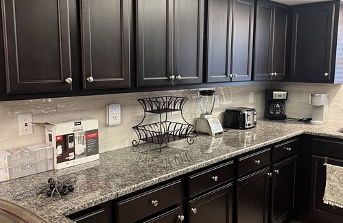 Caloosahatchee House | Canal front, gulf access, bring your boat! Catch dinner from the dock!