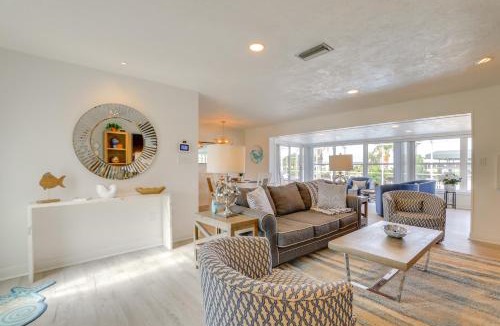 Bay Colony House | Canal-Front Haven Pool, Dock and Lanai in Palmetto