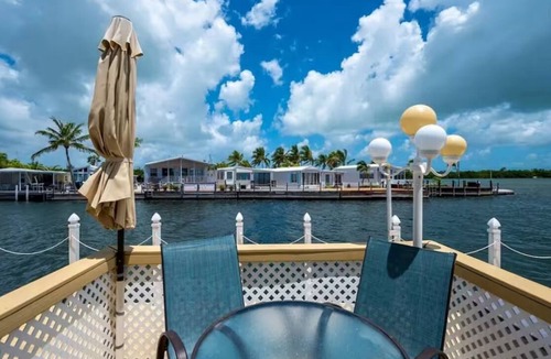 Big Coppitt Key House | Canal Front Home Cute and Cozy w/32ft boat slip