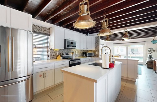 Little Venice House | Canal-front home remodeled for HGTV with private swimming pool