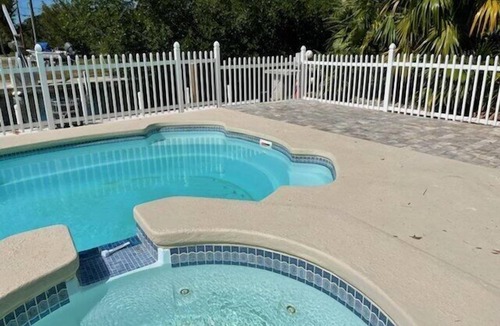 Doctor's Arm House | Canal Front Home With Pool And Hot Tub