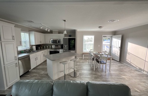 Henderson Creek Park House | Canal home in South Naples FL