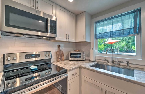 Palmetto House | Canalfront Home w/Kayaks, Pool & On-Site Fishing!