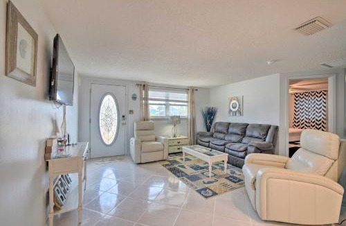 Hudson Beach Estates House | Canalfront Hudson Home with Private Dock and Yard!