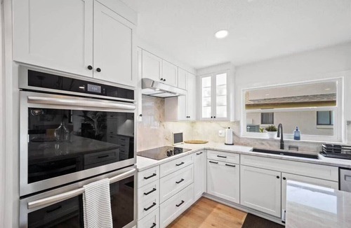 Palm Harbor House | Canalfront with Pool Kayaks Bikes & Boat Access