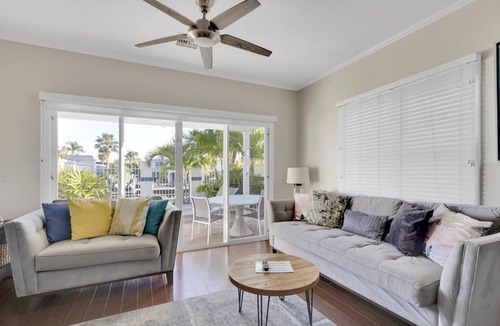 Marathon House | Canalside 2BR/2.5BA Conch Villa 7027 with Spa Tub: Village at Hawks Cay Villas