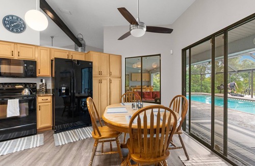 Spring Hill House | Candida's Retreat, 3-bedroom home with WiFi, AC, Heated Pool, on the 7th tee.