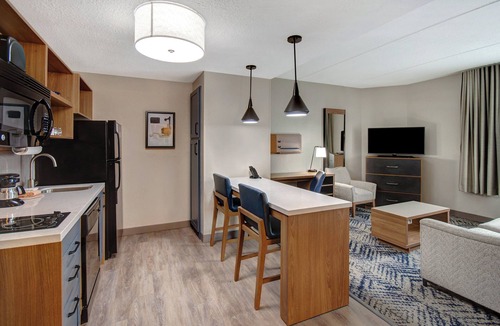 Columbia Hotel | Candlewood Suites, Columbia/Ft. Jackson by IHG