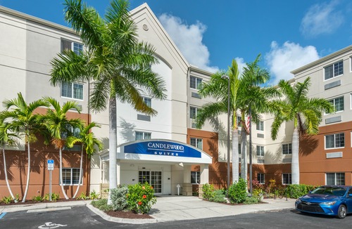 Biggar Hotel | Candlewood Suites Fort Myers Sanibel Gateway, an Ihg Hotel