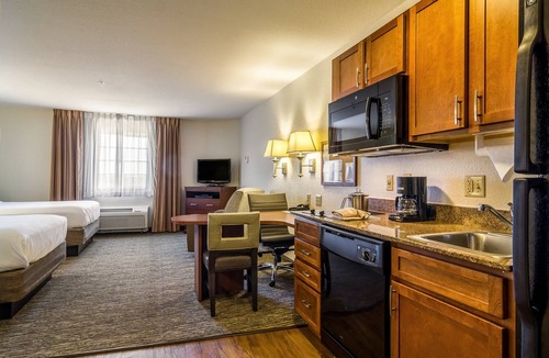 Arlington Hotel | Candlewood Suites Jacksonville East Merril Road by IHG