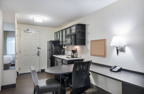 Lake Mary Hotel | Candlewood Suites Lake Mary by IHG