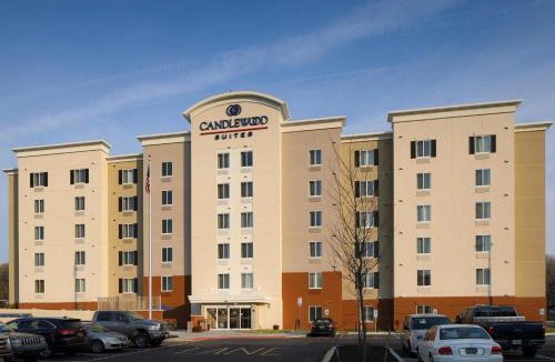 Yorkshire Hotel | Candlewood Suites - Newark South - University Area by IHG