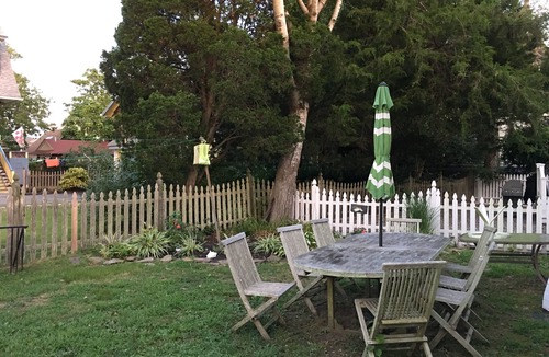 Cape May House | Cape May Victorian 8+BR 3 Blks to Beach. Dogs OK!