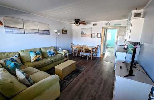 Admiral Estates Condo | Cape Roc Condo - Sleeps 6 - Pool - Just Steps to the Beach