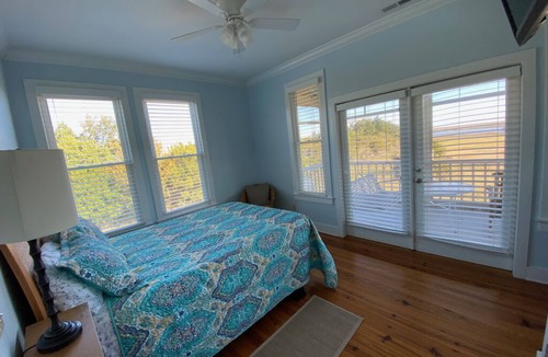 McClellanville House | "Cape View" Relaxing home with private dock on the ICW with Lighthouse Views!