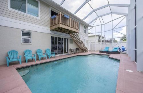 Isles of Capri House | Capri Charm Remodeled Oasis w/Heated Pool-Kayaks