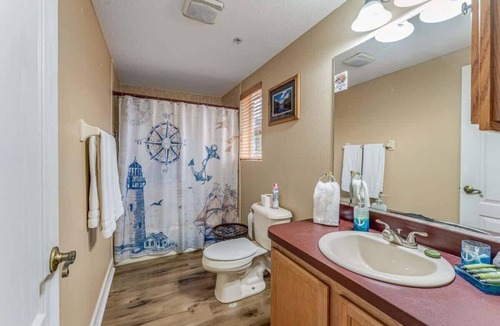 Chassahowitzka Bed & Breakfast | Captain room Summary: