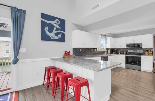 Cherry Grove Beach House | Captain's Cove Cherry Grove House w Pool and Views