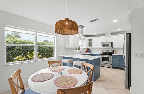 Palm City House | Captain's Coastal Retreat