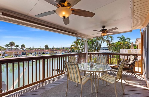 Dunedin Condo | Captain's Quarters - Capt. America Unit - FREE BOAT with Rental!