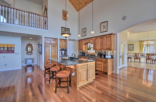 Hayesville Apartment | Captivating Vacation Rental Apt in Hayesville!