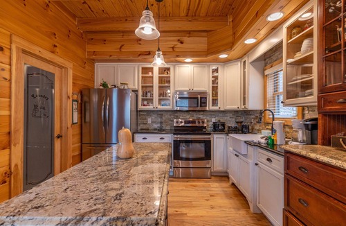 Elk Park Cabin | Cardinal's Nest- Along Cranberry Creek, great for tubing, kayaking