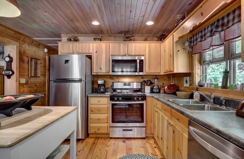 Cashiers Cabin | Carolina Cabin - Log Cabin in the Mountains!