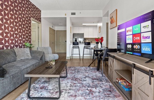 Charlotte Center City Apartment | Carolina Cove | Free Parking, Spacious, City Views