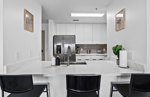 Charlotte Center City Apartment | Carolina Cove | Free Parking, Spacious, City Views