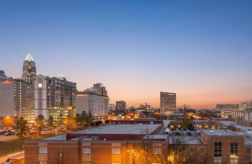 Second Ward Apartment | Carolina Horizon - Pool, City Views, Free Parking