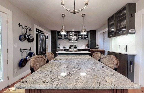 Marietta Cottage | Carriage House, Exec Monthly Rental, Garage, All Util/internet, Spoil Yourself!