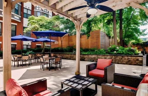 Powelton Village House | Carriage House: Sleek 1BR Apartment