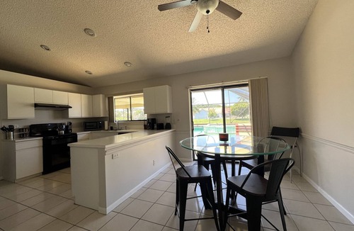 Boynton Beach House | CASA BELLA - HEATED POOL- HOT TUB- POOL TABLE -BBQ-PEACEFUL OASIS- 4 BEDS-