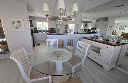 Singer Island House | Casa Bimini - Exquisite Home with Pool on Singer Island