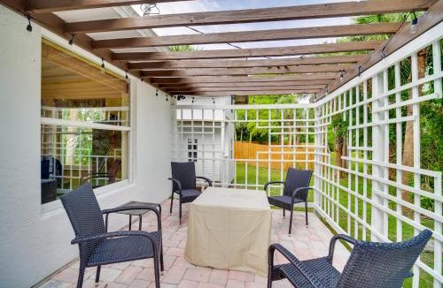 Sebastian Highlands House | Casa Blanco Escape with Fire Pit in Sebastian!