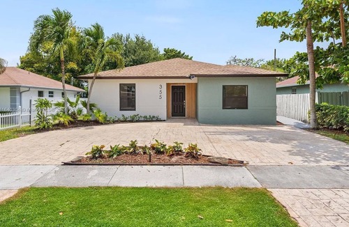 Lake Ida Shores House | Casa Calman2 min to Famous Atlantic Ave, Pool coming Oct 2025