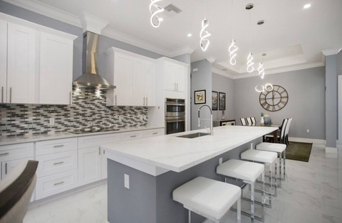 Rural Estates House | Casa Campagnola Naples heated pool h.tub outdoor kitchen 2 bikes