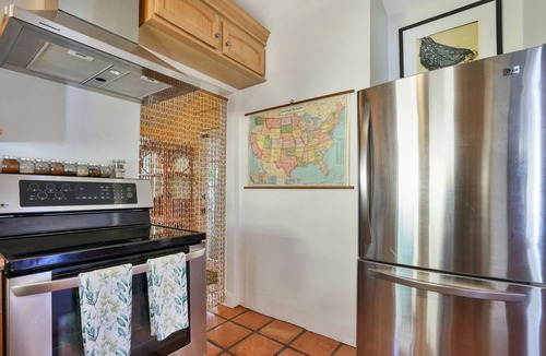 Southside House | Casa Cielo Walk to Intracoastal & Antique Shops