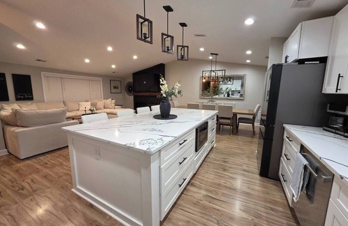 Fredericksburg House | Casa De Coco is a 4-bedroom Retreat with Pool