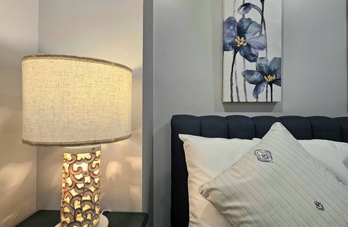 Newbold House | Casa De Miliki