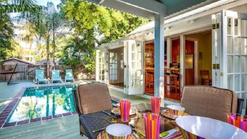 Meadows House | Casa de Rosalie by AvantStay