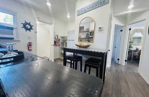 West Belmar House | Casa de Summer at Belmar Beach, NJ! Walk to beach, bars, restaurants & marina