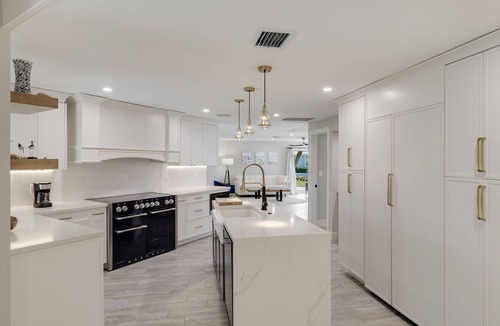 Beachview Country Club Estates House | Casa Del Mar- Gorgeous Villa with Heated Pool