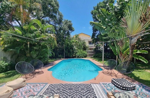 Downtown Fort Lauderdale House | Casa del Ojo Vacation Villa, 3 King beds, Private Pool