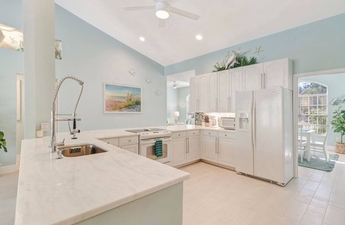 Crown Pointe House | CASA DELMARE.Naples pool-villa retreat