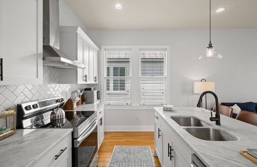 Historic Ybor House | Casa Fuente | Adorable Ybor Bungalow Near 7th Ave
