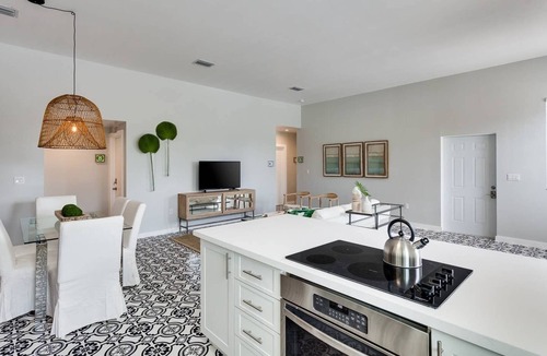 Southwest Coconut Grove House | Casa Grande - Second Floor