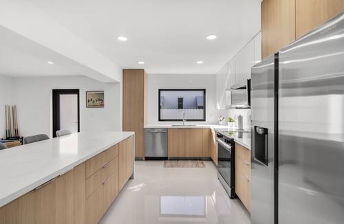 Miami Shores House | Casa Haven: 5 BDR, 9 beds, 6 miles to beach